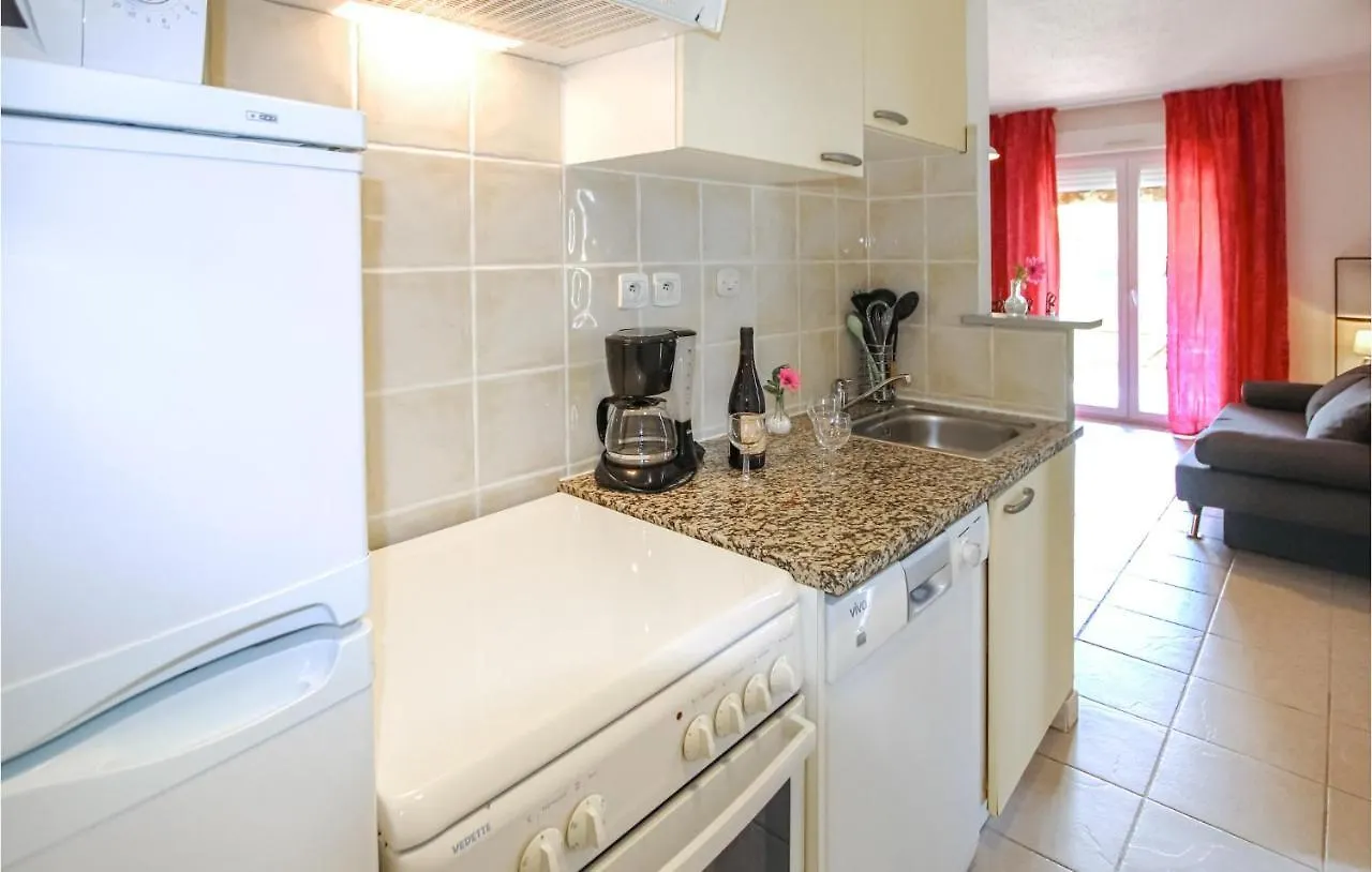 Stunning Home In Grospierres With Kitchenette France